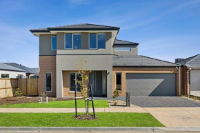 City & Surf Getaway, Grovedale